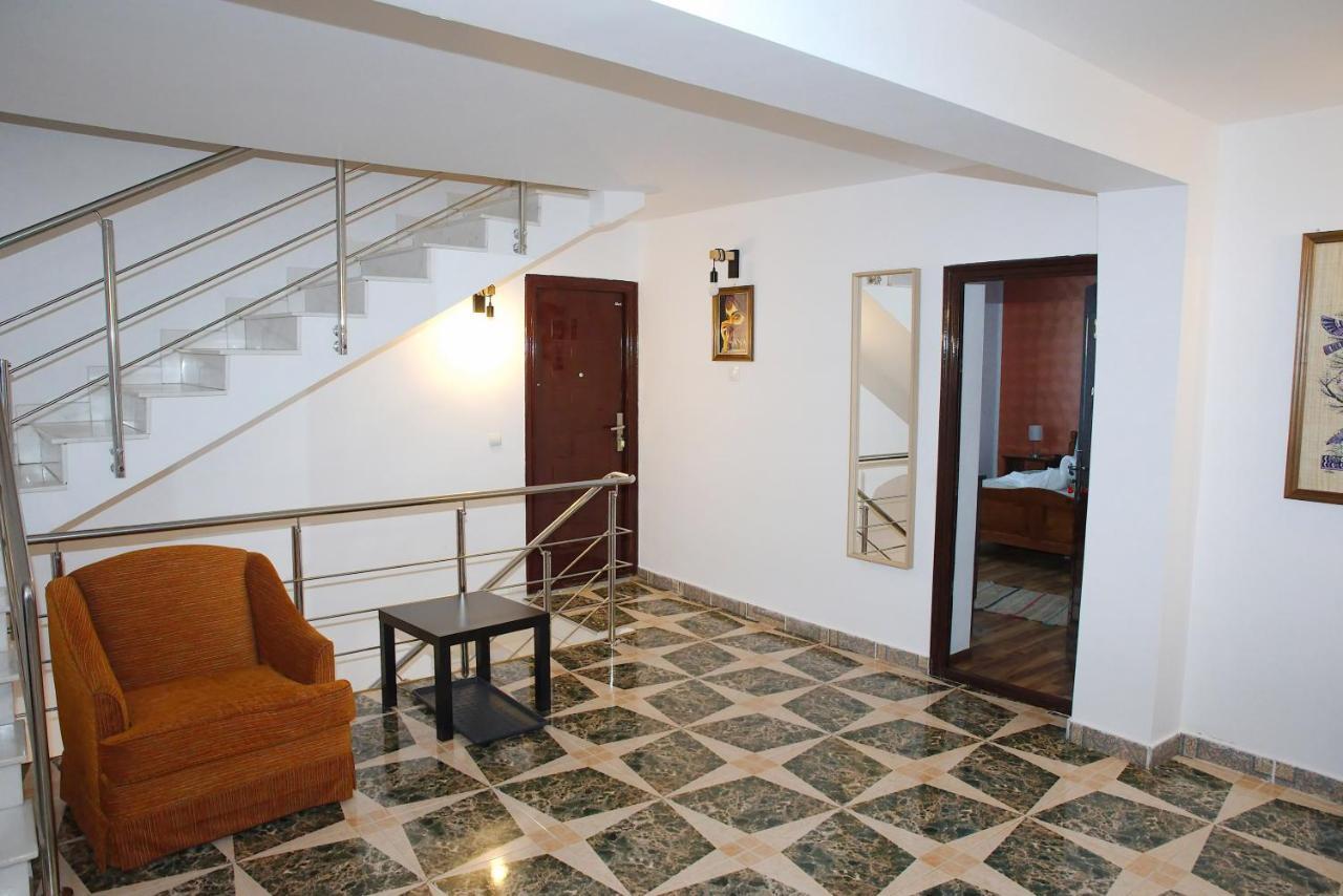 Pensiunea Royal Ranca Exterior photo